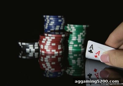 当经典棋牌邂逅欧冠：百家乐与轮盘的进阶技巧，免费旋转游戏带来全新视角