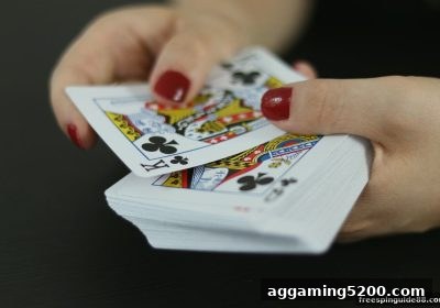 免费旋转游戏带你玩透牛牛：从牌型概率到实战决策的完整指南
